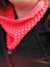 Load image into Gallery viewer, Zhú Infinity Cowl hand-knit